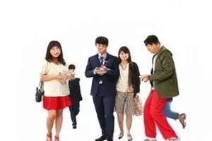 九宫格截图拼接对照图，边缘带有发布时间水印